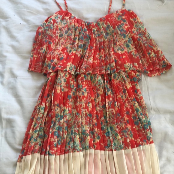 Dress - Picture 3 of 3